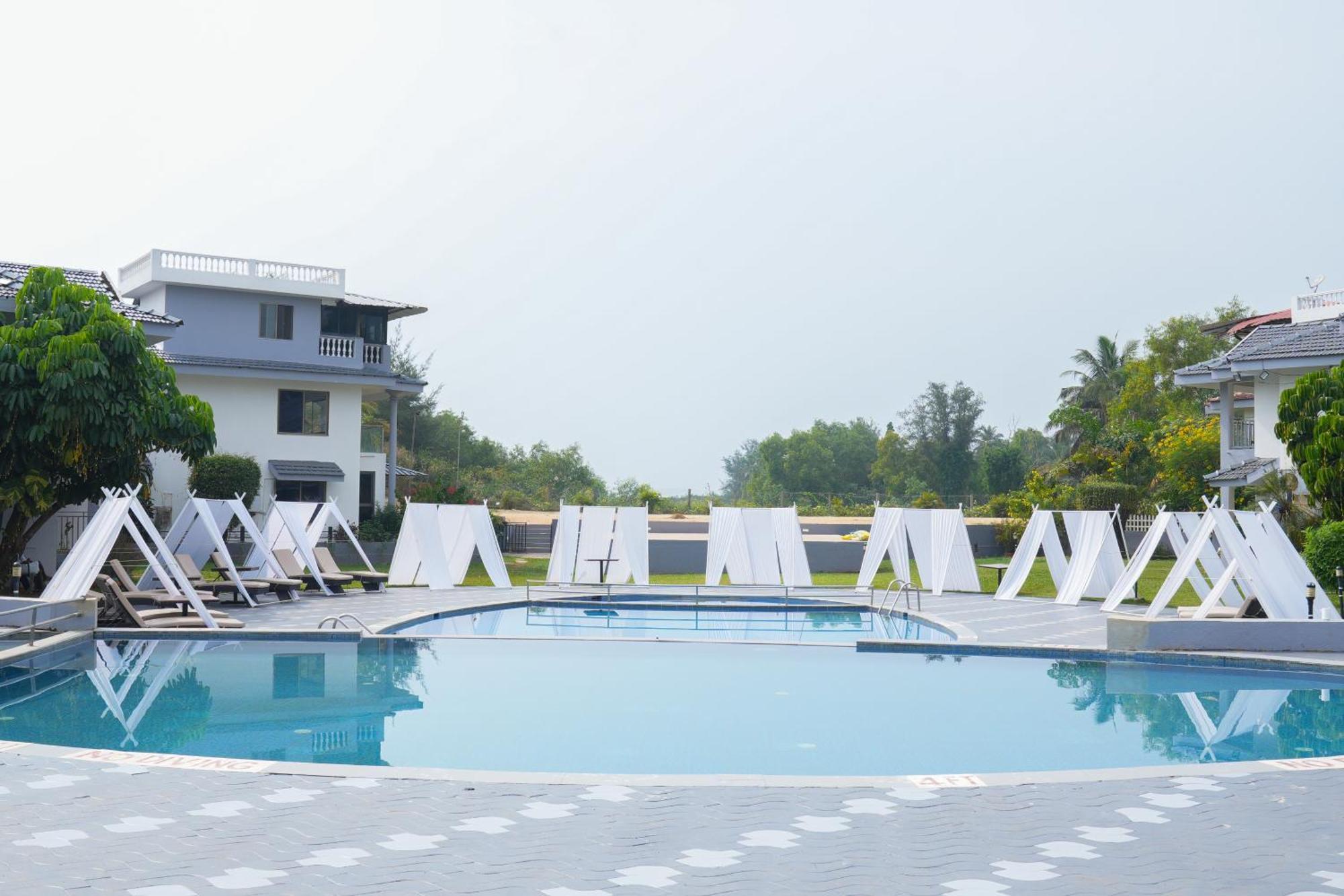 Regenta Baywatch Resort, Goa Benaulim Exterior foto