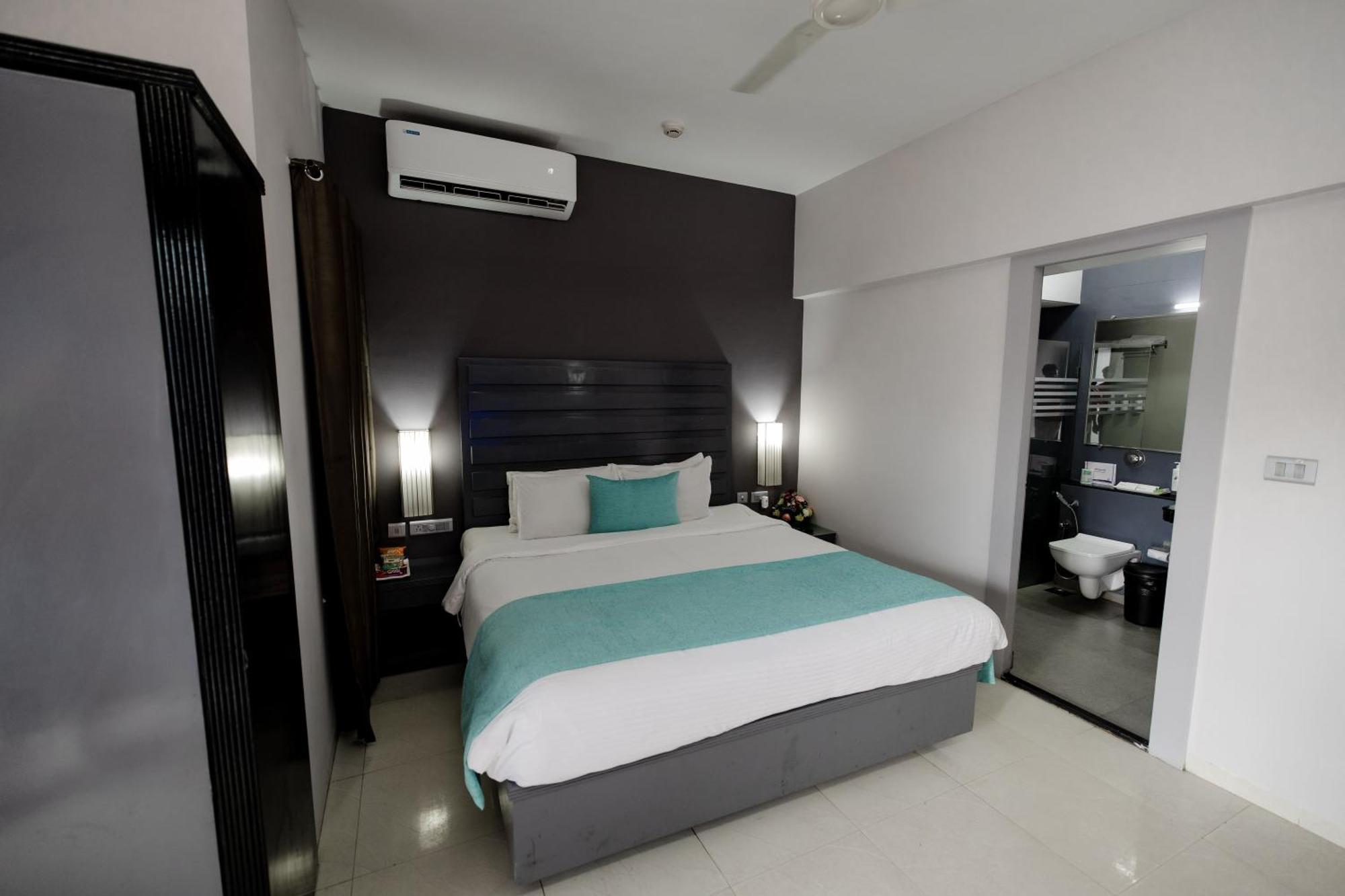 Regenta Baywatch Resort, Goa Benaulim Exterior foto