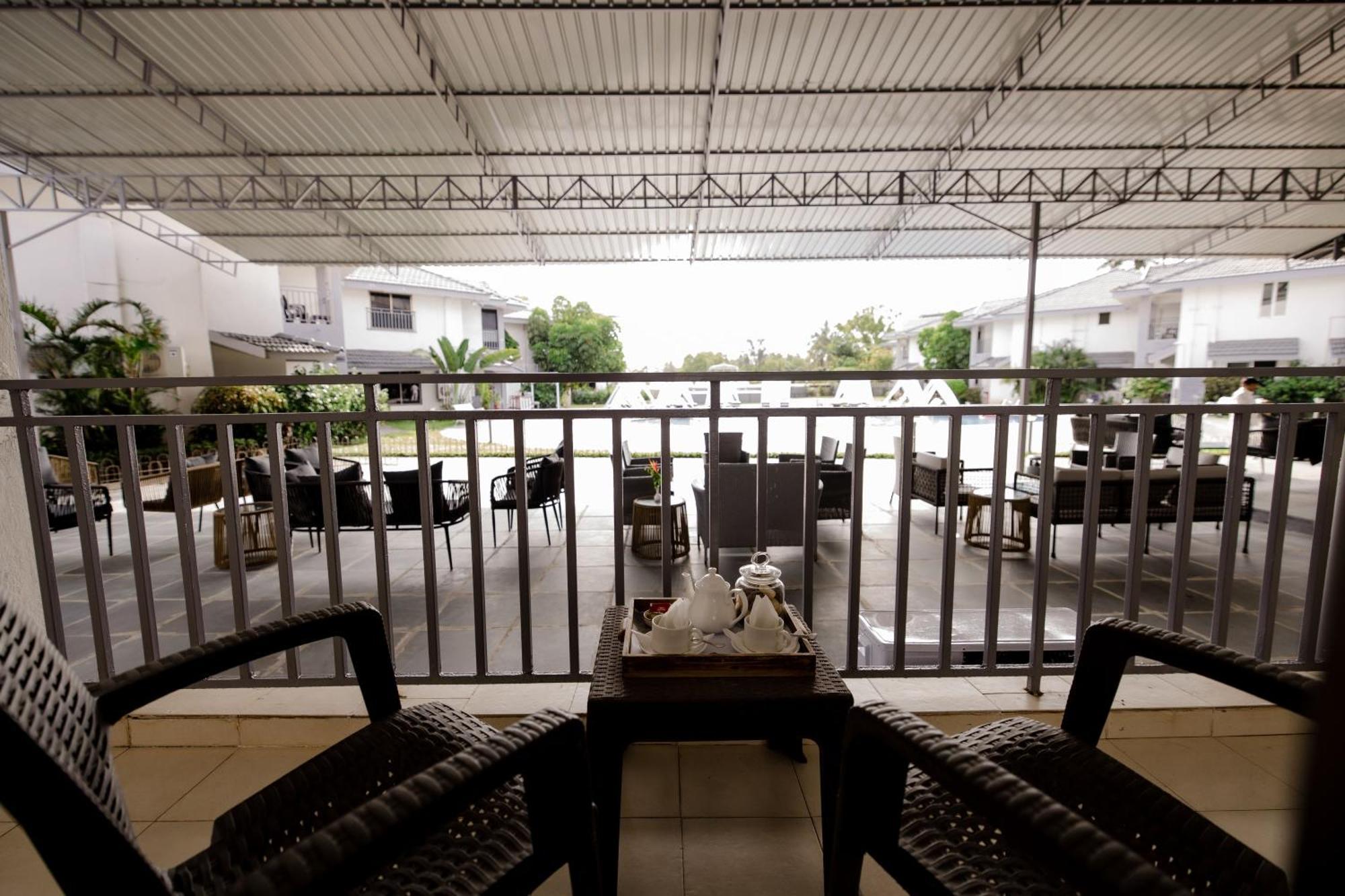 Regenta Baywatch Resort, Goa Benaulim Exterior foto